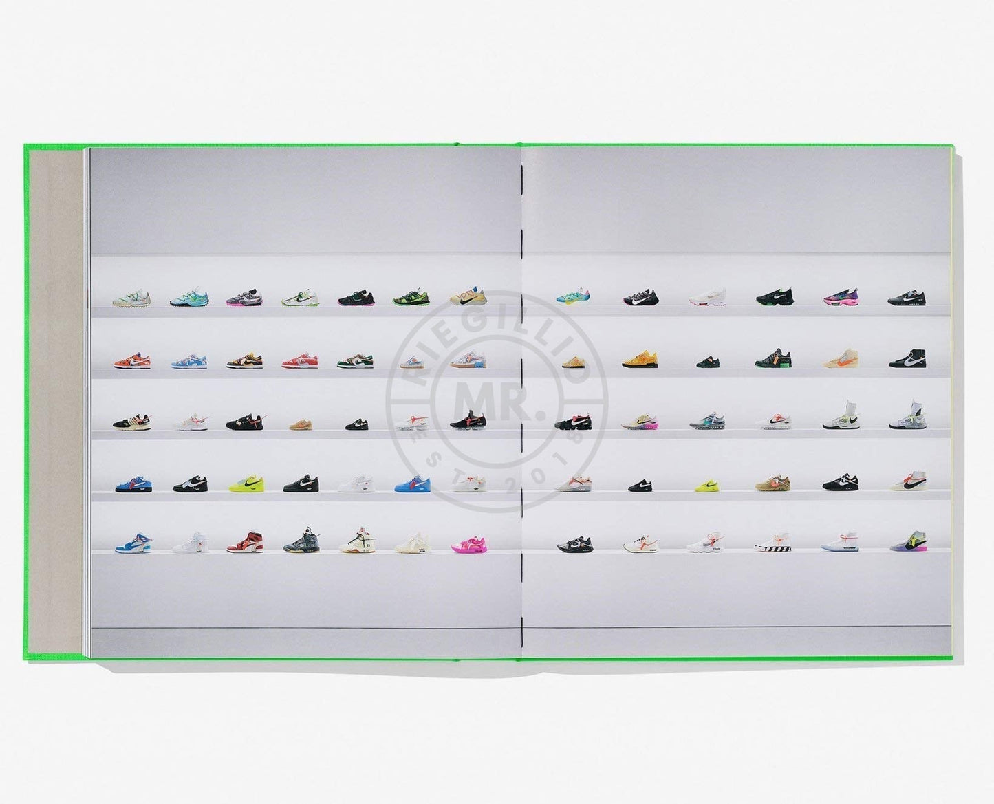 Table Book Virgil Abloh. Nike. ICONS