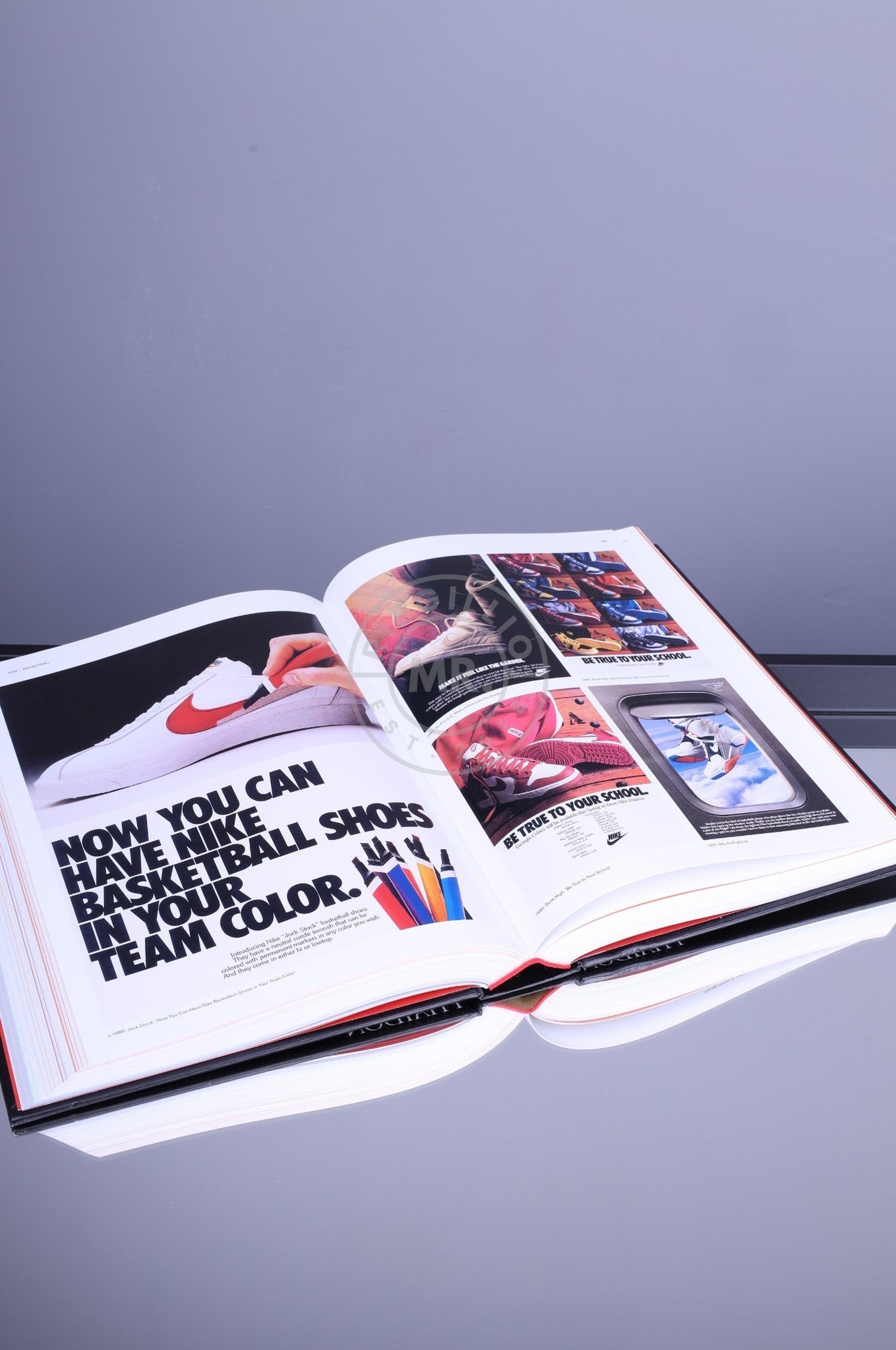 Table Book Sneaker Freaker – SOLED OUT: The Golden Age of Sneaker Advertising