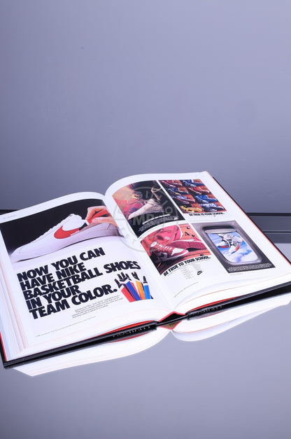 Table Book Sneaker Freaker – SOLED OUT: The Golden Age of Sneaker Advertising